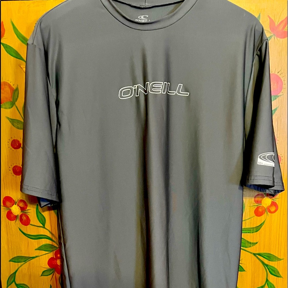 O’Neill rash guard. Size xl